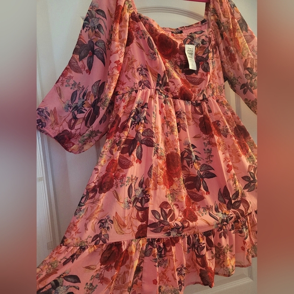 🌷Torrid Pink and Red Long Sleeve Dress - Picture 3 of 15